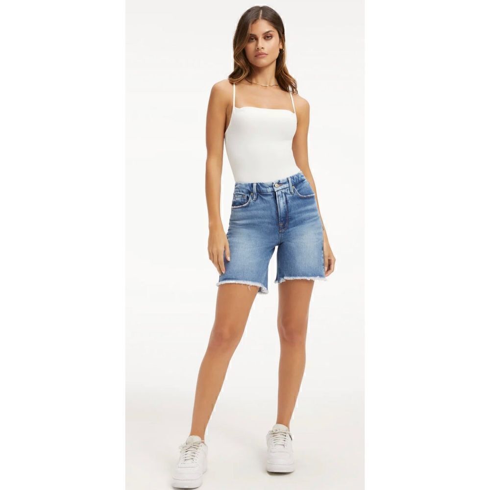 Good American Good Icon Denim Shorts NWT Size 27/4